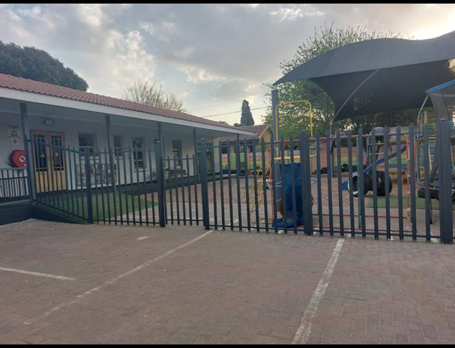 1,043M² INDUSTRIAL YARD TO LET IN VAALPARK